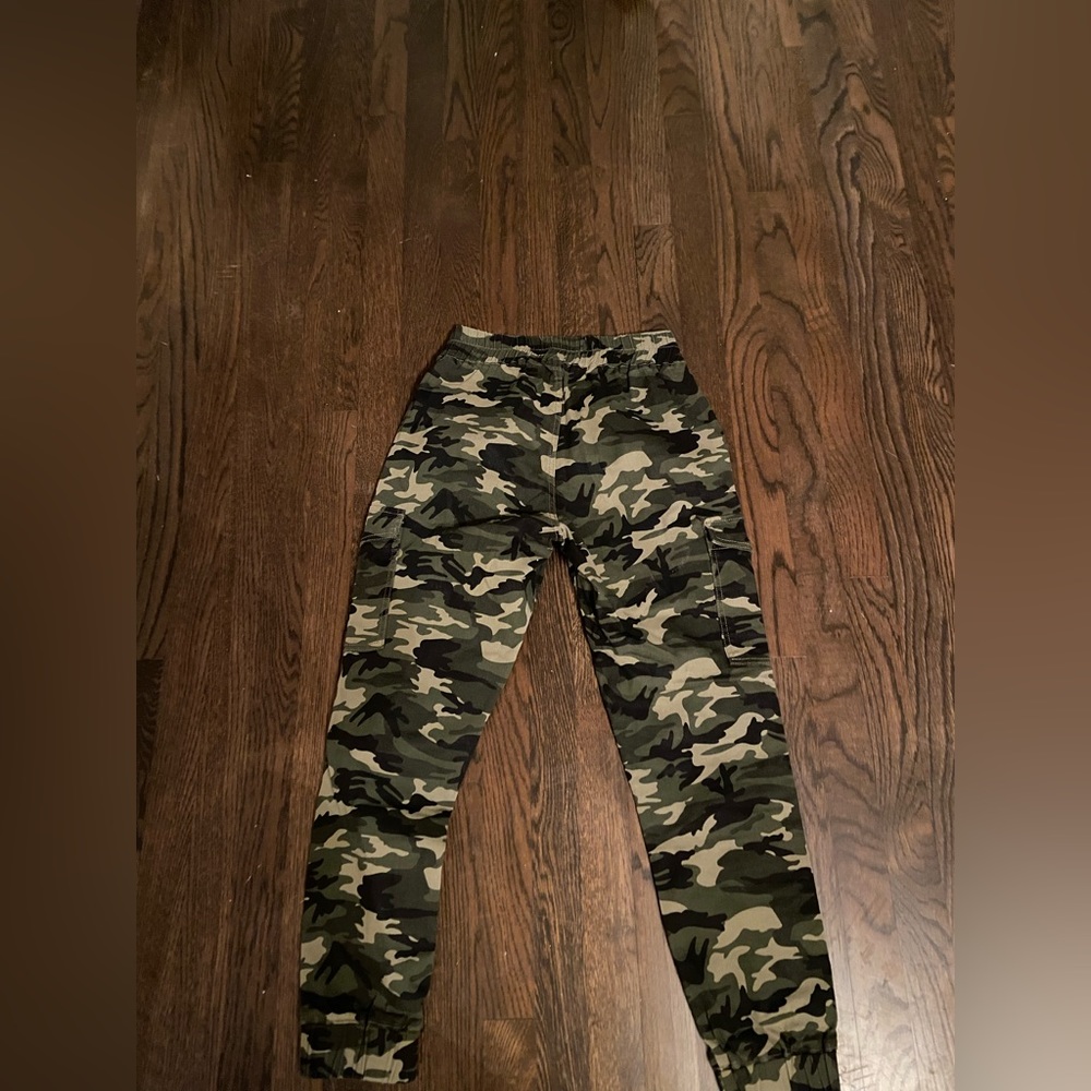 Women’s camouflage pant